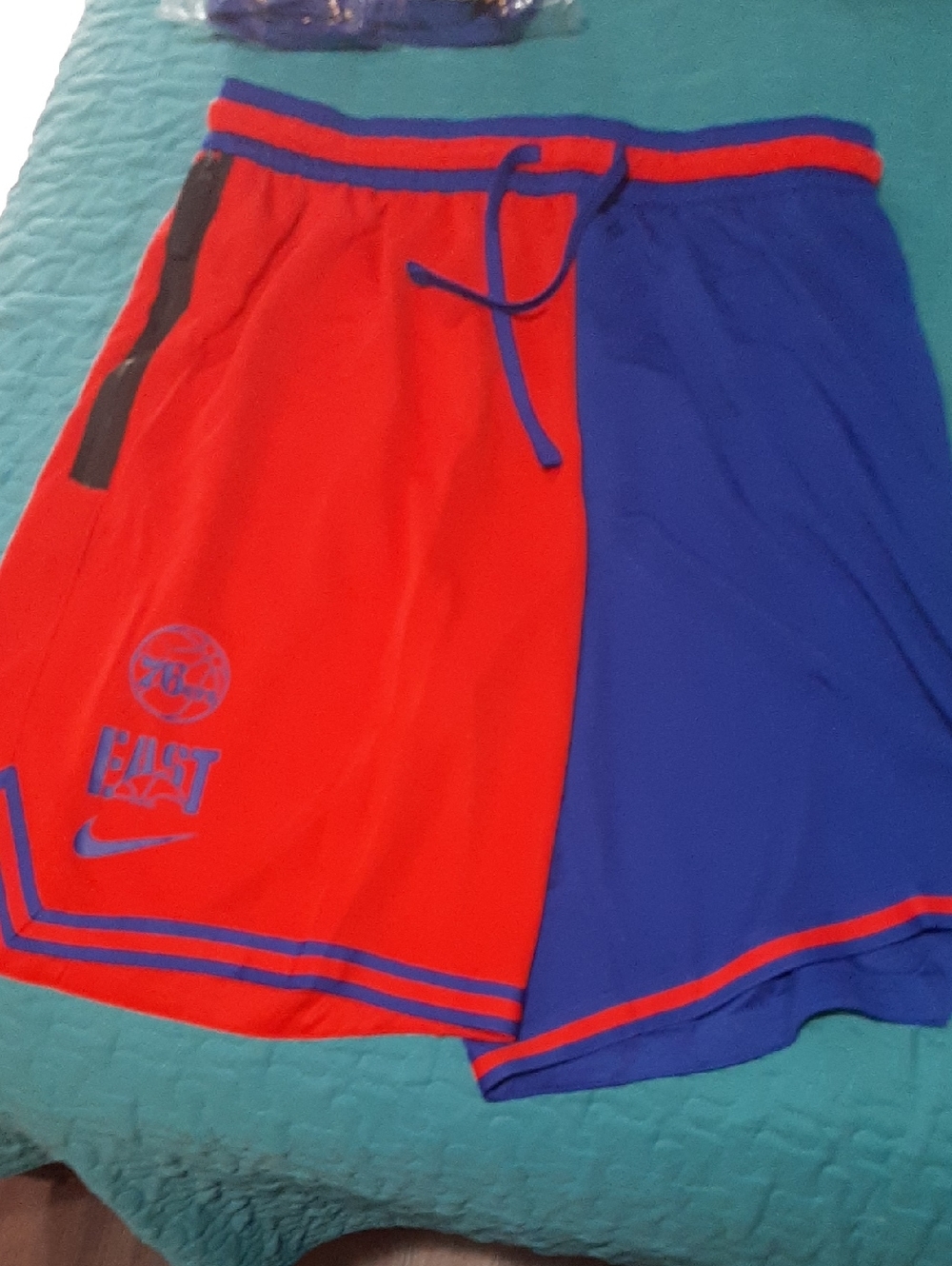 Philadelphia 76ers Nike Courtside Versus Force Split DNA Performance Shorts